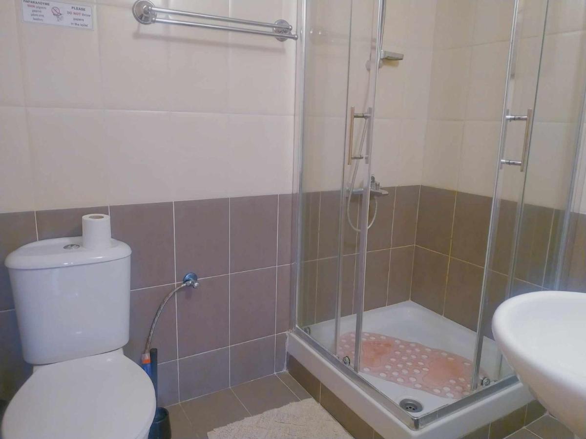 Kato Paphos Apt 400M To The Beach Экстерьер фото