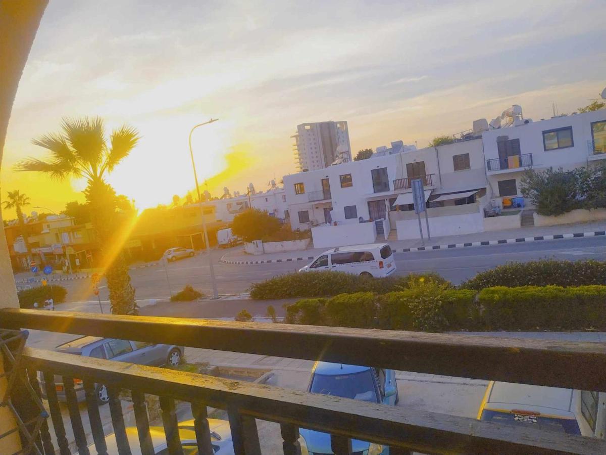 Kato Paphos Apt 400M To The Beach Экстерьер фото