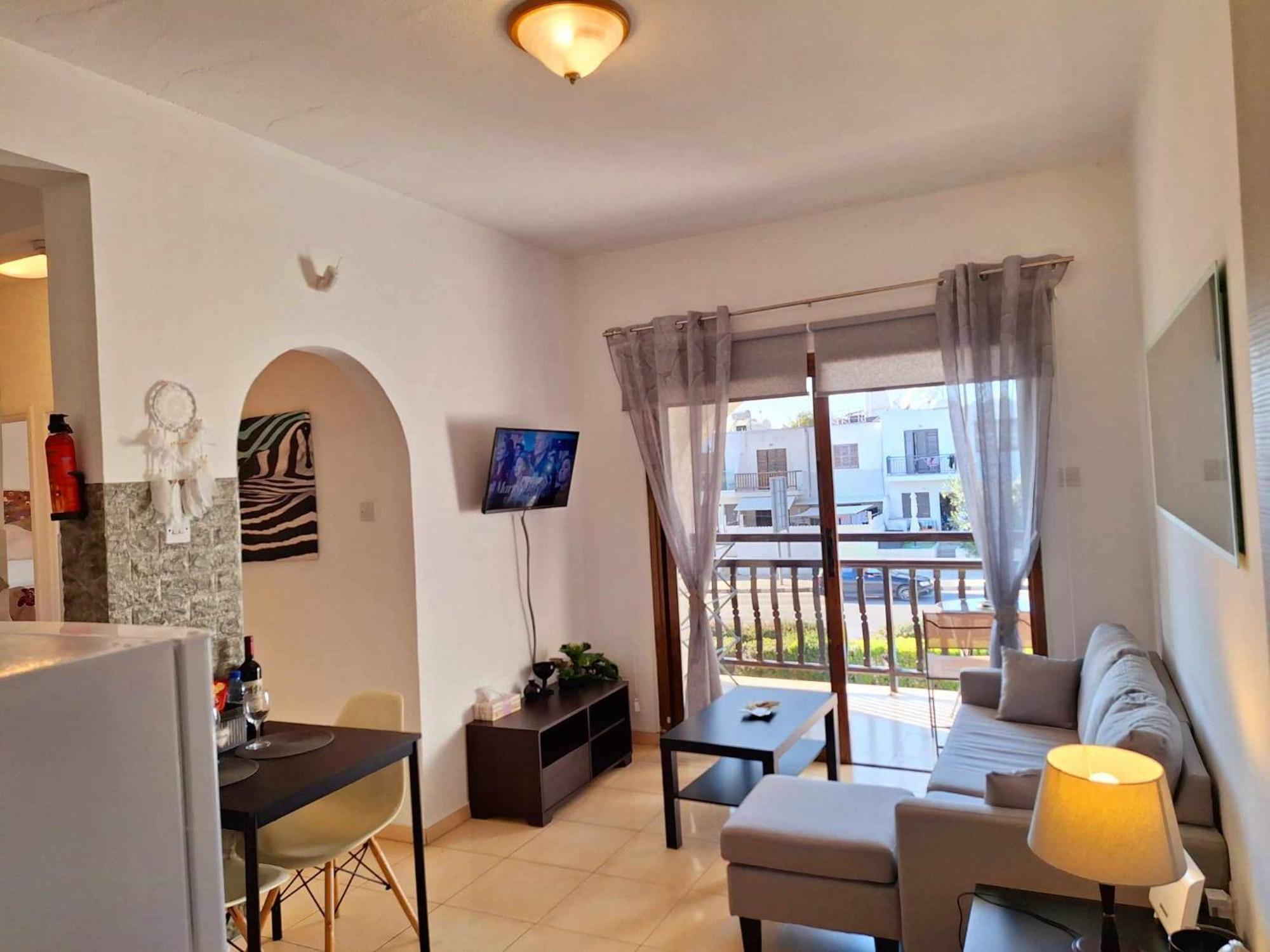 Kato Paphos Apt 400M To The Beach Экстерьер фото