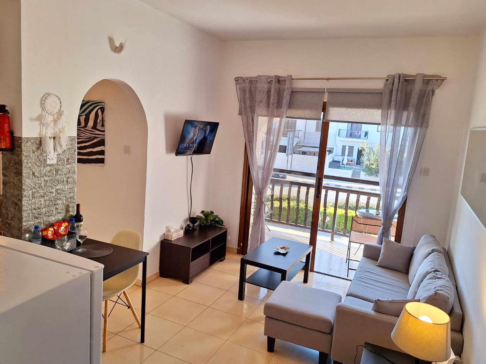 Kato Paphos Apt 400M To The Beach Экстерьер фото