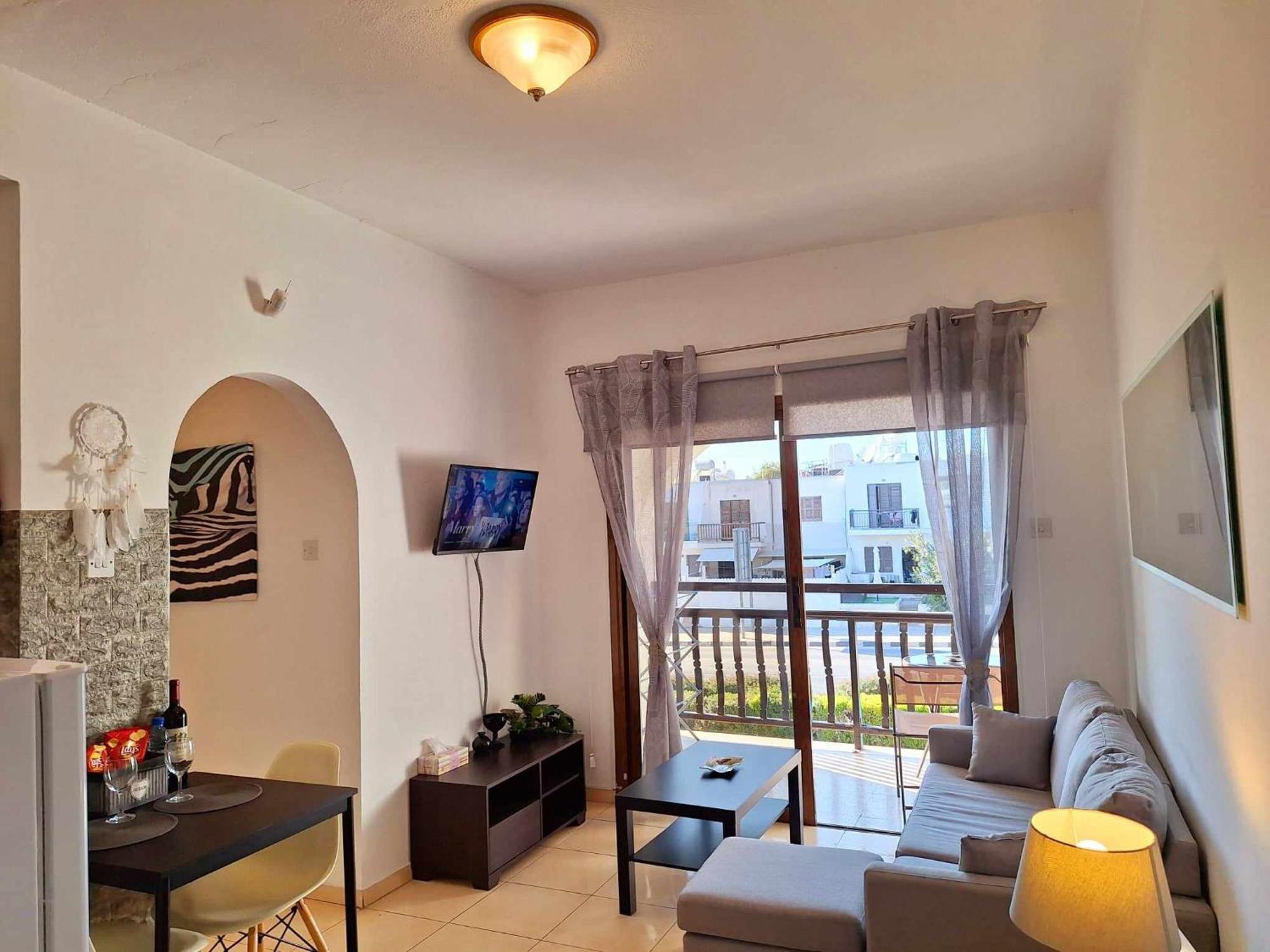 Kato Paphos Apt 400M To The Beach Экстерьер фото