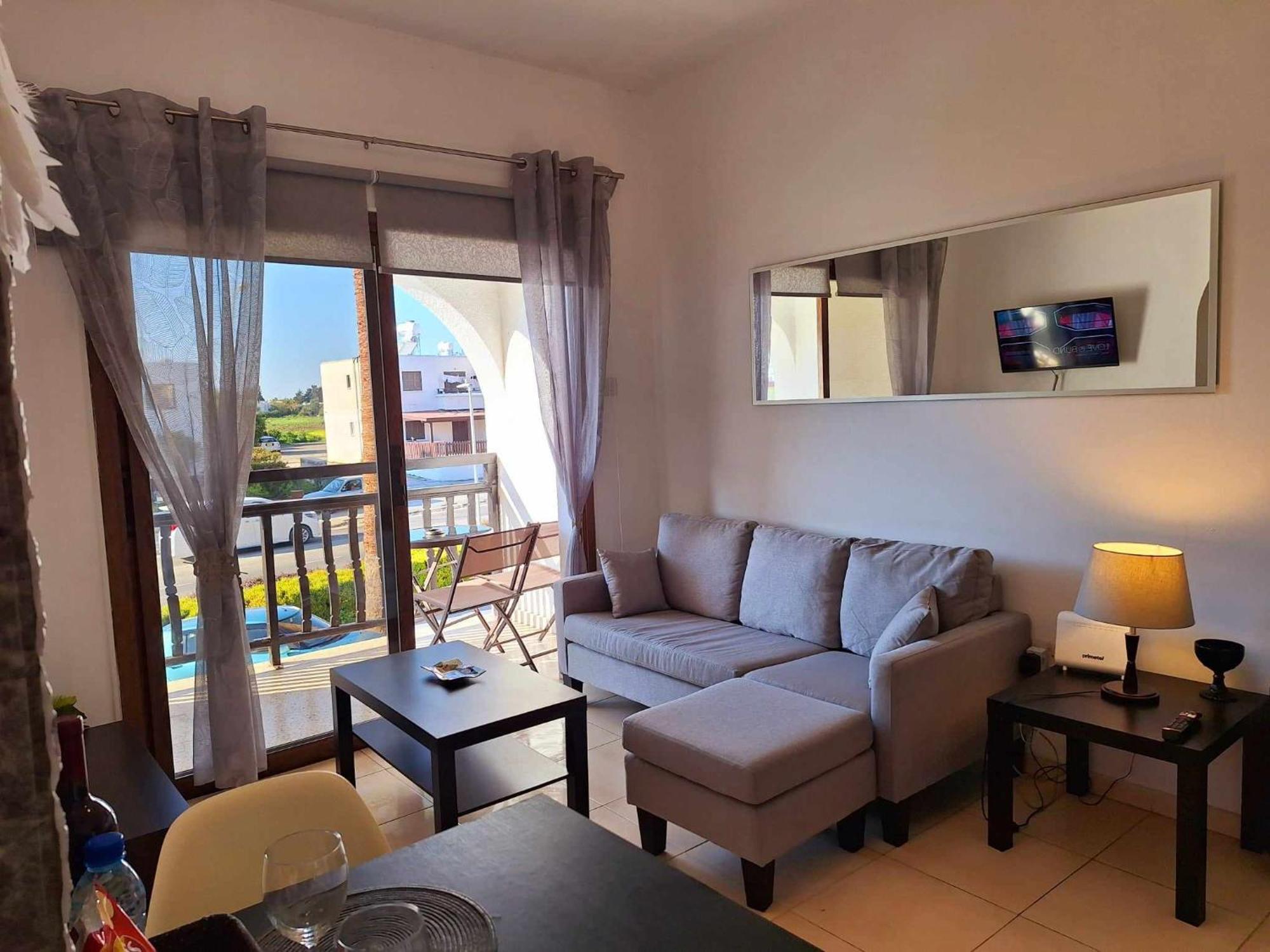 Kato Paphos Apt 400M To The Beach Экстерьер фото