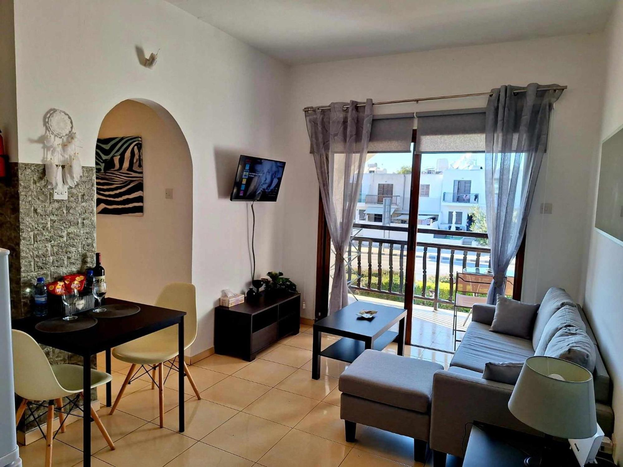 Kato Paphos Apt 400M To The Beach Номер фото